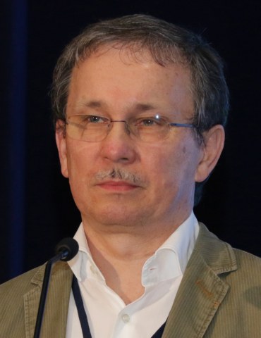 prof. Romuald Tarczewski