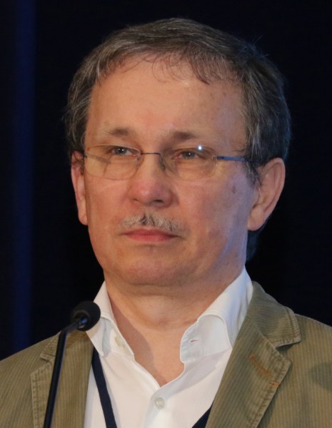 Prof. Romuald Tarczewski